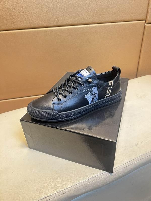 Versace Men's Shoes 668